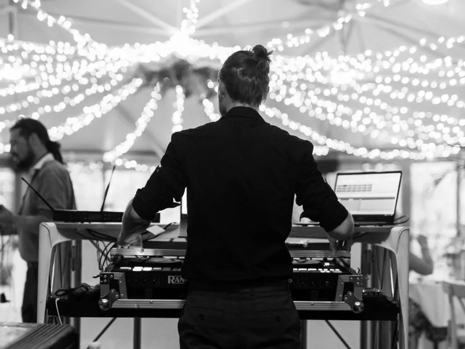 LA BOITE A FETE de Vitrolles