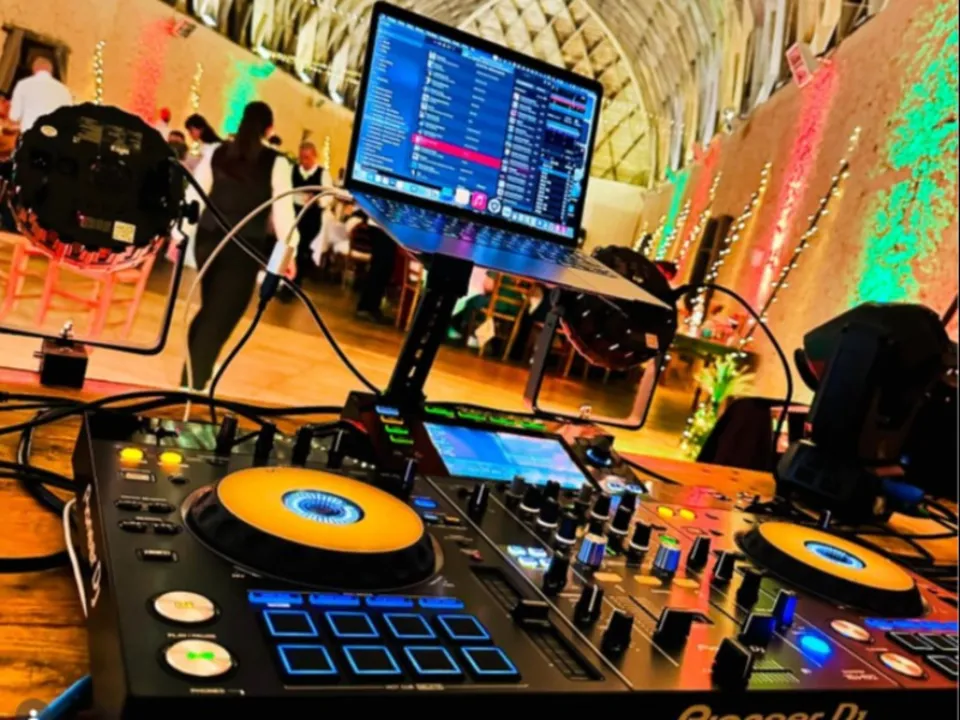 FOX SOUND DISCOMOBILE