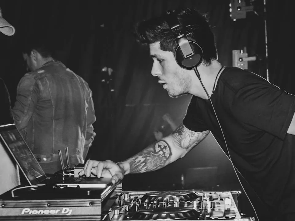 DJ MAXXX