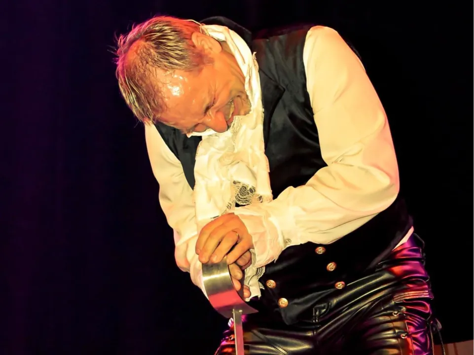 OSKAR MAGICIEN TÉNOR 