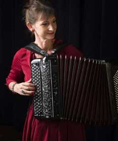 Véronique Rénier, accordéoniste