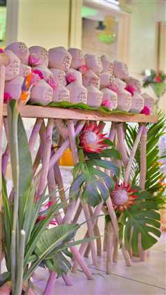 Tropical French Kiss
