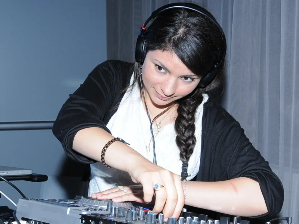 DJ RYNA