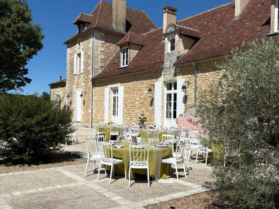 CHÂTEAU ÉCRIN DE LUMIÈRE