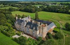 CHÂTEAU DE CROSVILLE SUR DOUVE