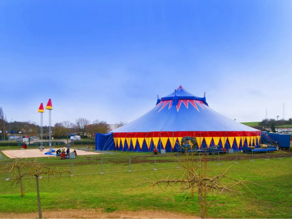 CIRQUE EVENT L'ÉVÈNEMENTIEL CIRQUE
