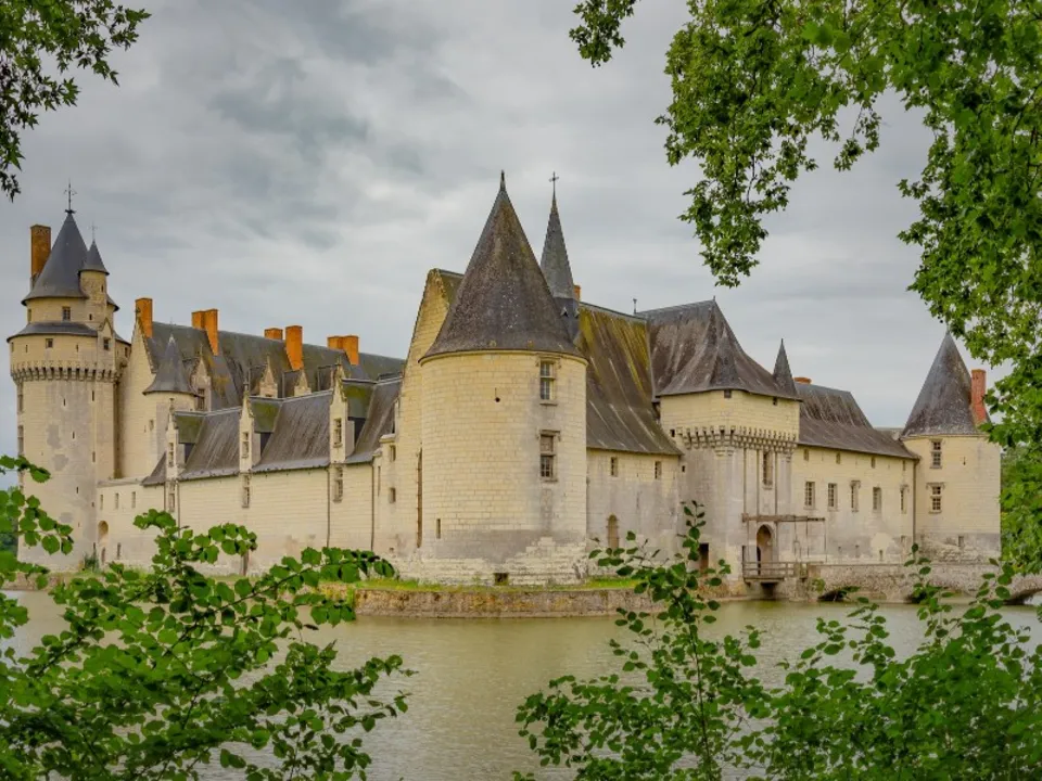 CHÂTEAU DU PLESSIS-BOURRÉ