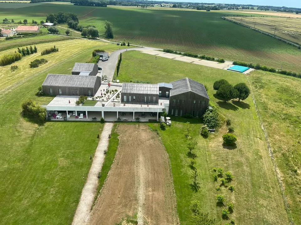 DOMAINE DE L'ISSOIRE