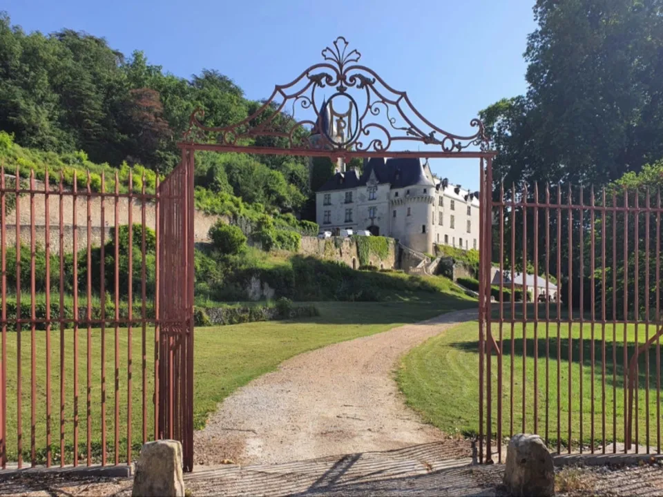 CHATEAU DE CHISSAY