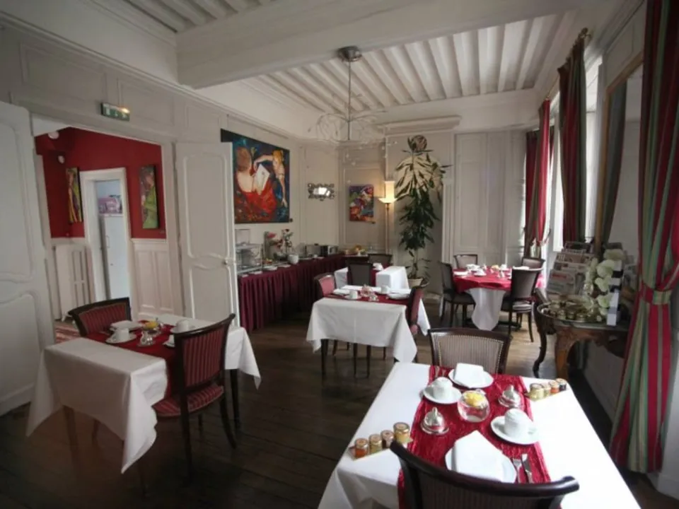 HÔTEL D'HAUSSONVILLE