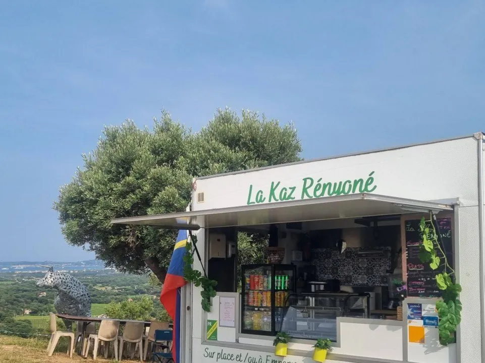 LA KAZ RENYONE