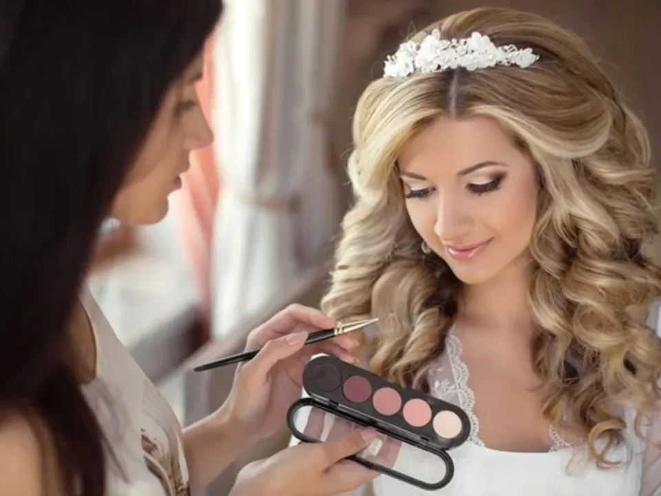 MAQUILLEUSE PROFESSIONNELLE 