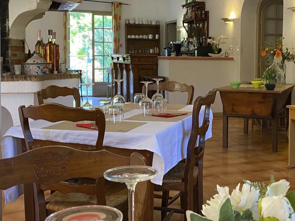 HUMAN HOTEL RESTAURANT