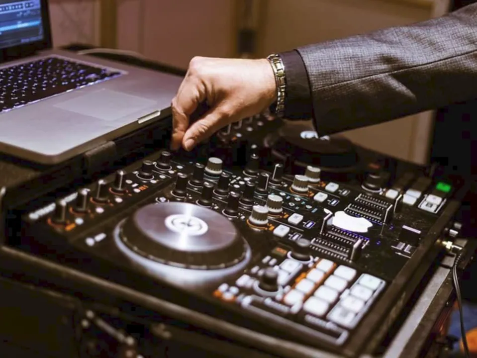 DJ KRISHNO ÉVÉNEMENTS THÉMATIQUES NOUVELLE AQUITAINE 