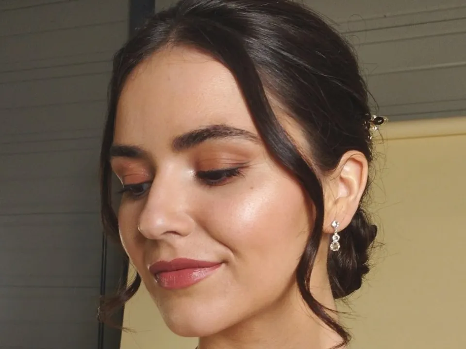 EMILIE BRUNET MAQUILLAGE ET COIFFURE NANTES