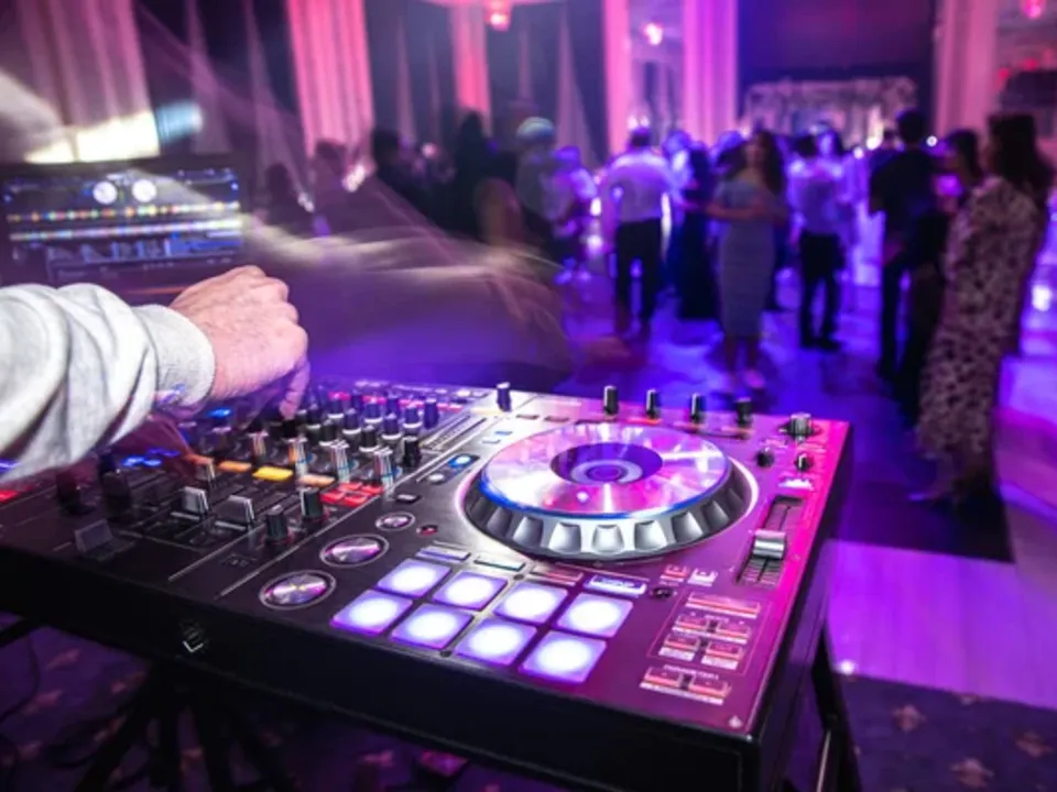 PLANÈTE DJ SONO