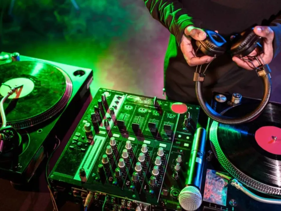 DJ DIM 