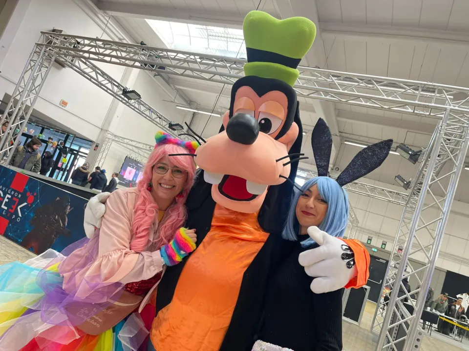 MAQUILLAGE ET PAILLETTES