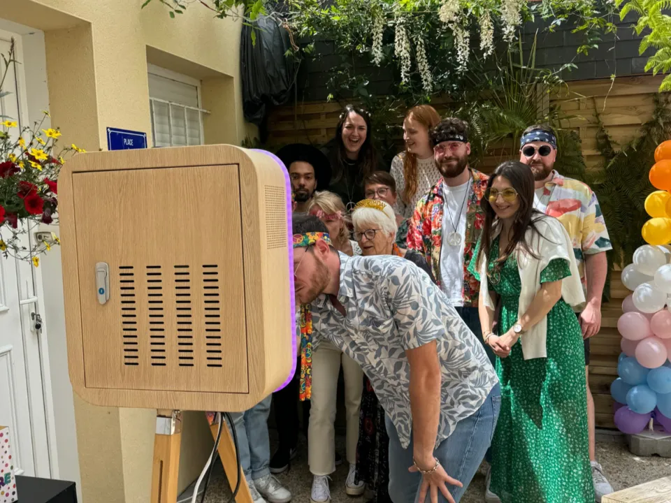 HELLO PHOTOBOOTH - LOCATION PHOTOBOOTH VANNES