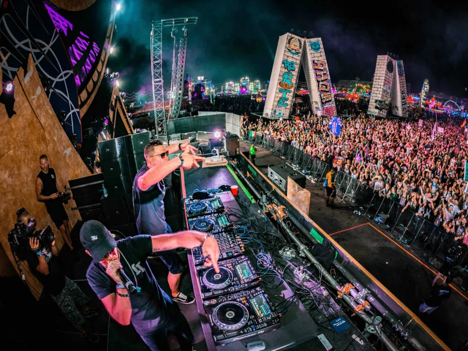 DJ ROM'S 