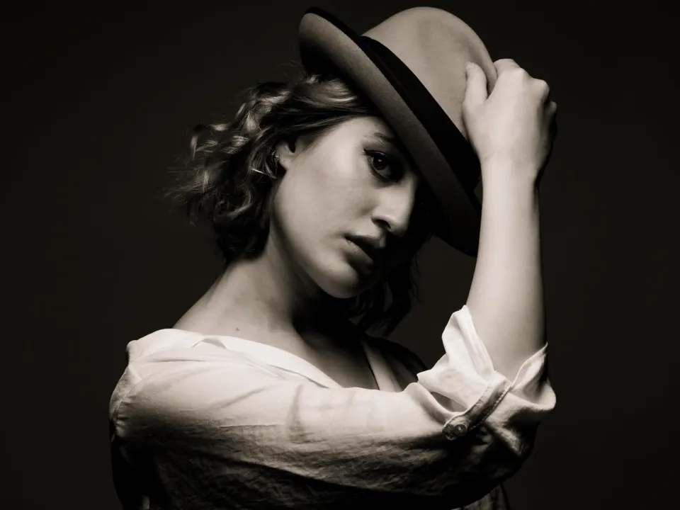BE YOURSELF PHOTO