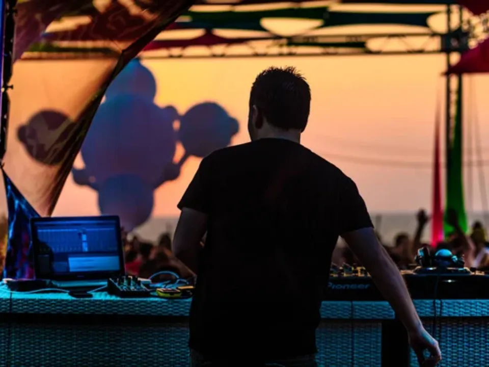 DJ ÉVÉNEMENTS 