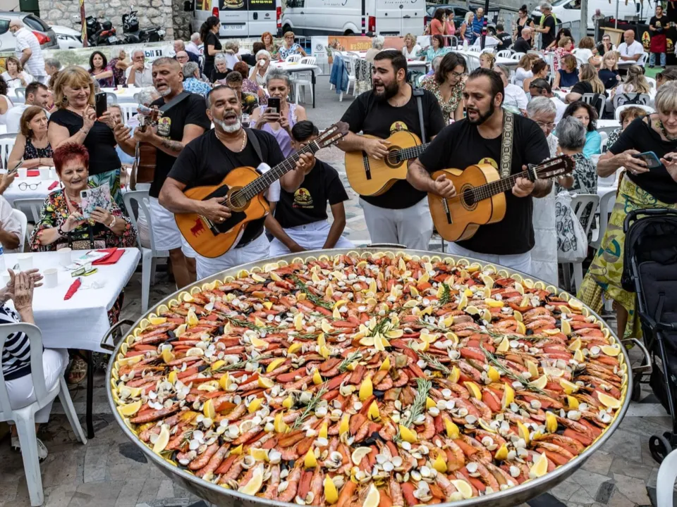 PAELLA GEANTE