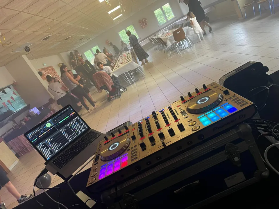 TONY ANIMATION DJ ET CHANTEUR
