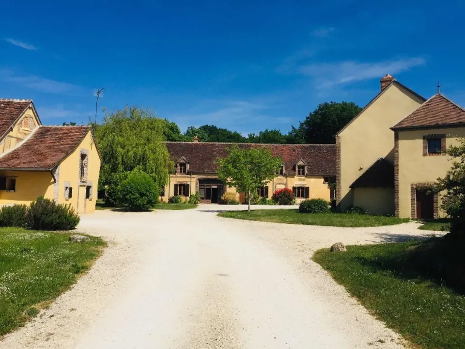 LE HAMEAU DE LA FAUSSE SAUGE