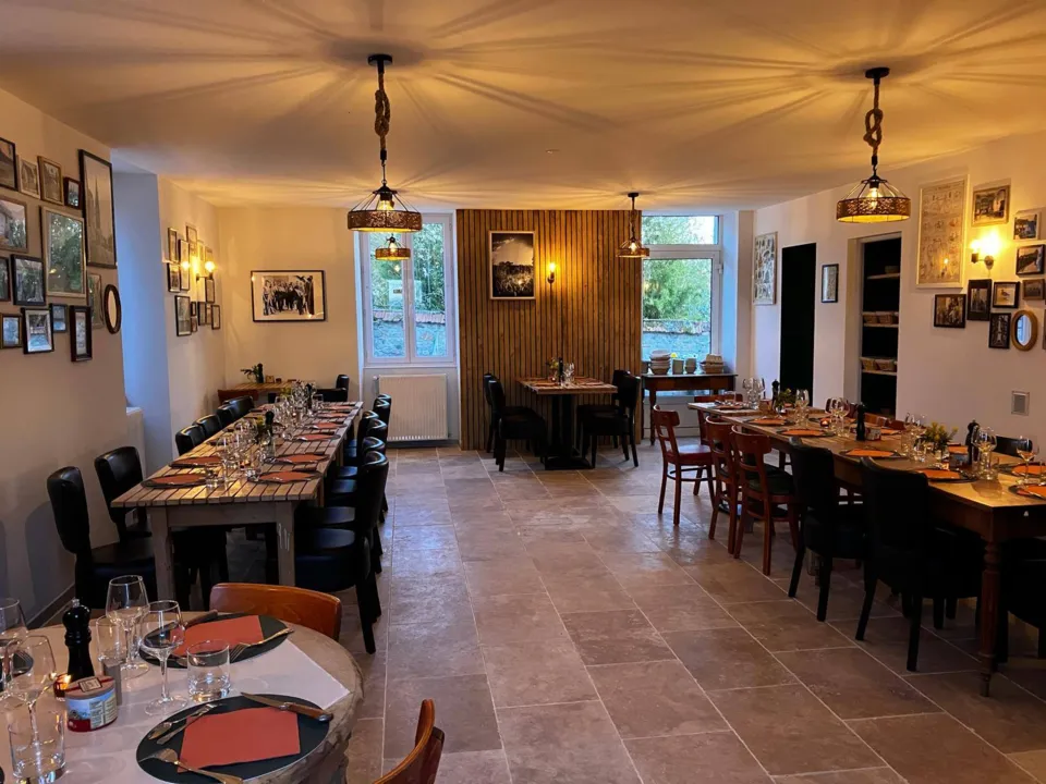 LA PETITE AUBERGE 