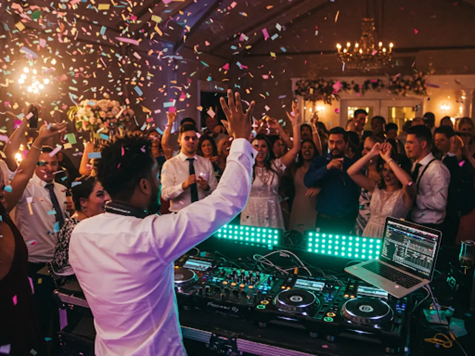 dj vianney 