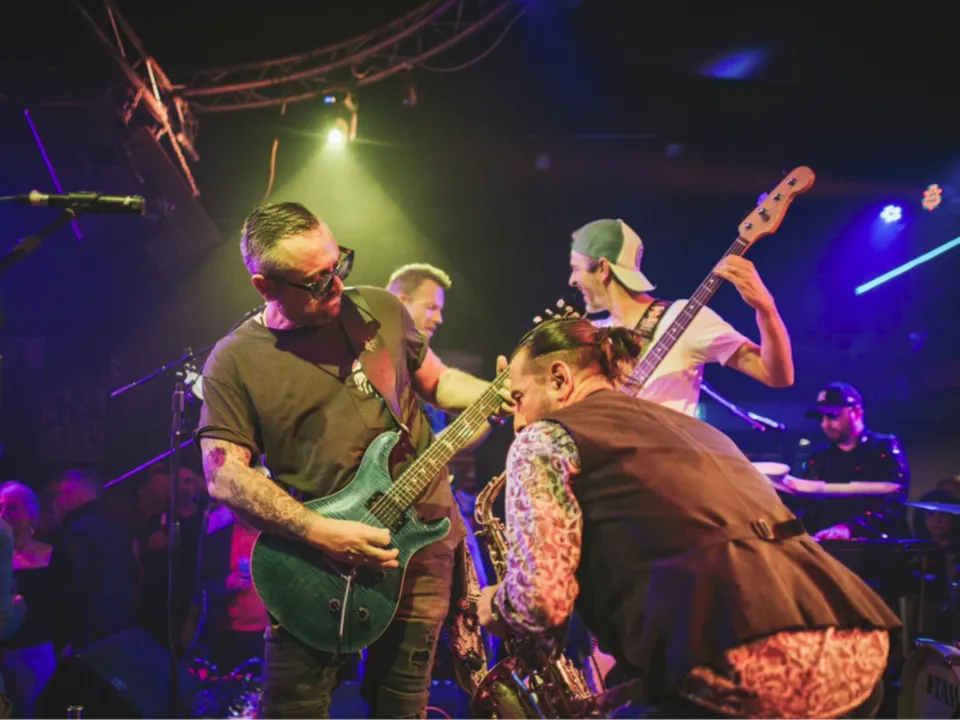 DYNAMIT COVER BAND