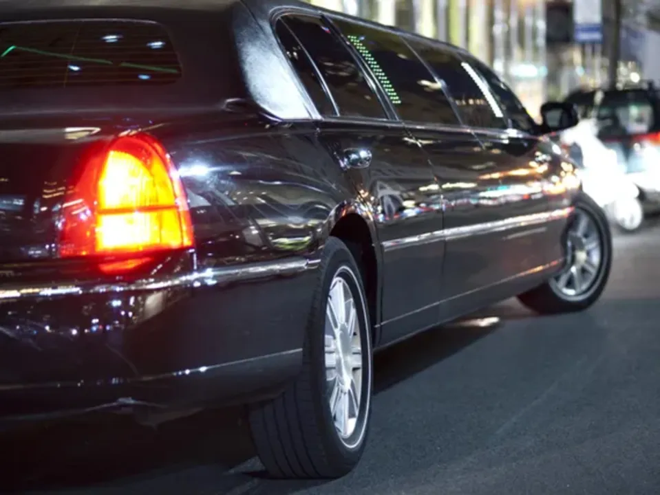 PARADISE LIMOUSINE