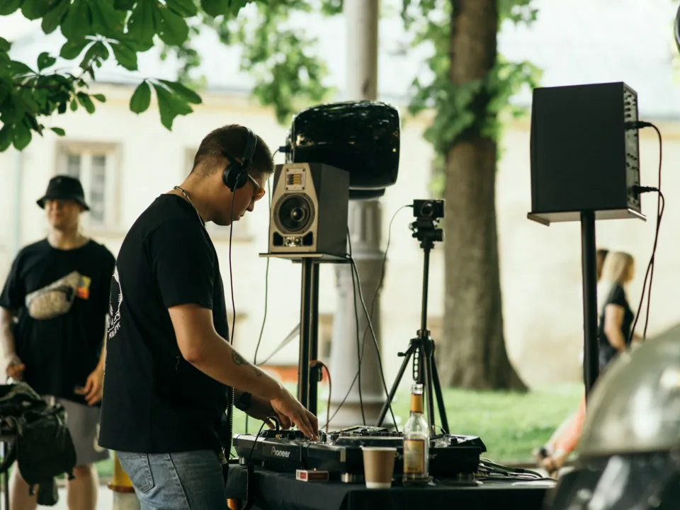 DEEJAY KEVTON