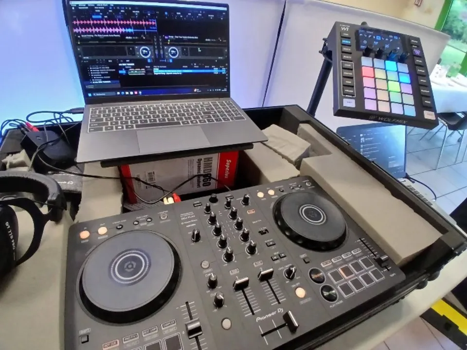 DJ YES EVENTS 