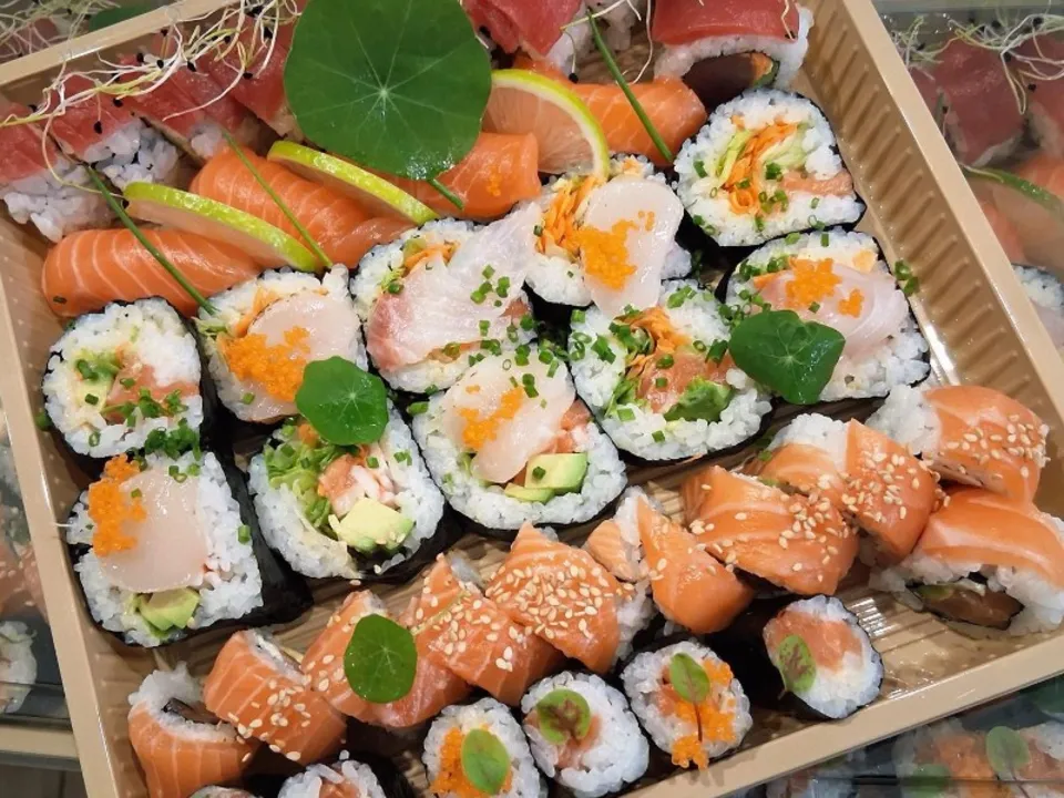 KOEMI SUSHI