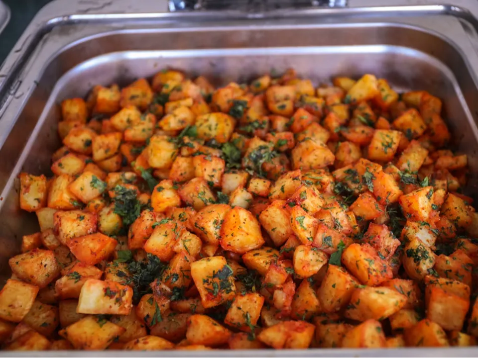 LES BOUCHÉES DE ZINA