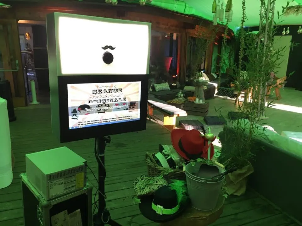 ATELIER BOOTH