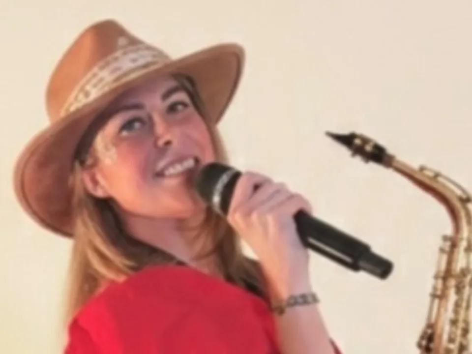 ABBY SAX : SAXOPHONISTE CHANTEUSE MARIAGE VAR