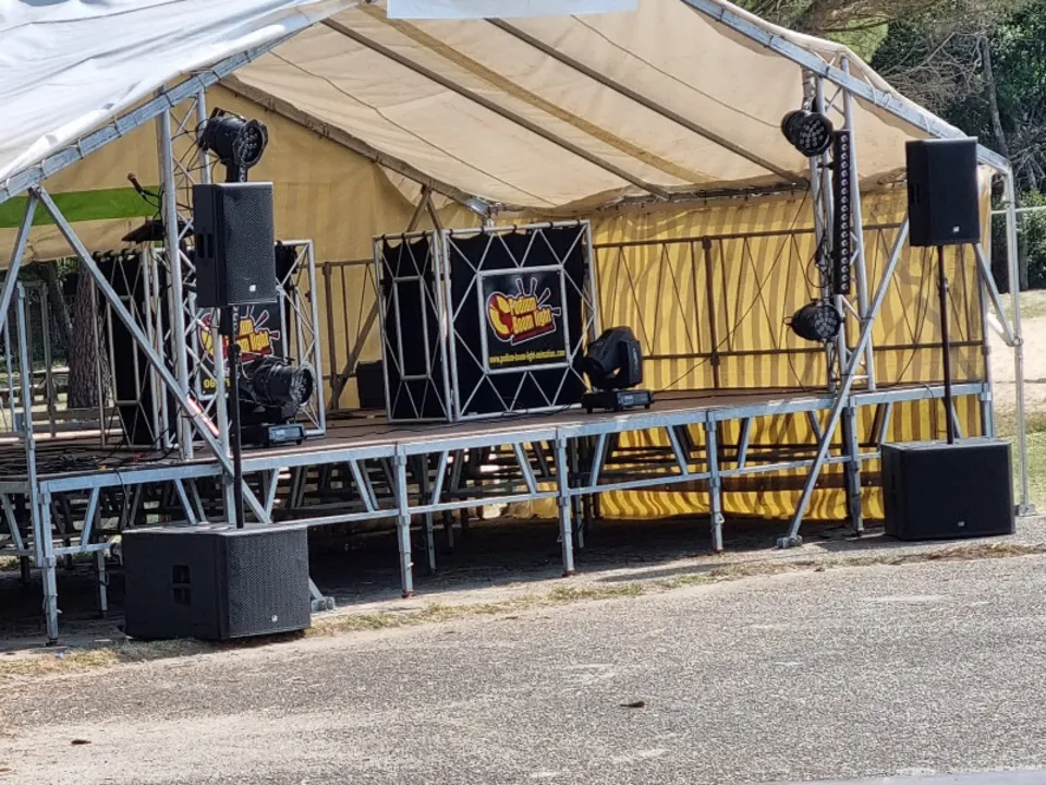 PODIUM BOOM LIGHT ANIMATION 
