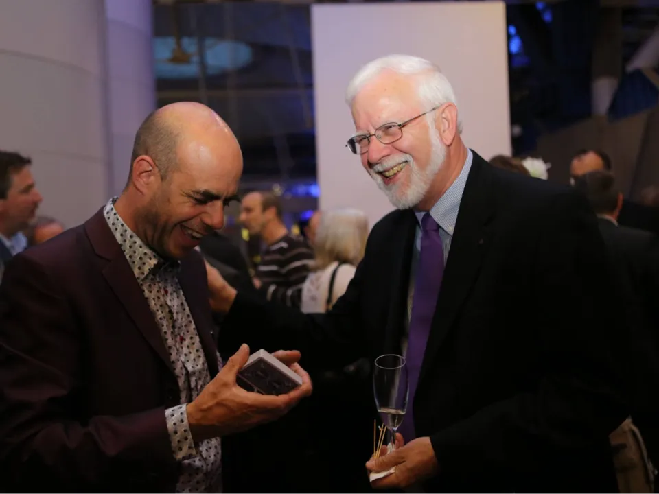 LUDO LE PRESQUEDIGITATEUR MAGICIEN / MENTALISTE