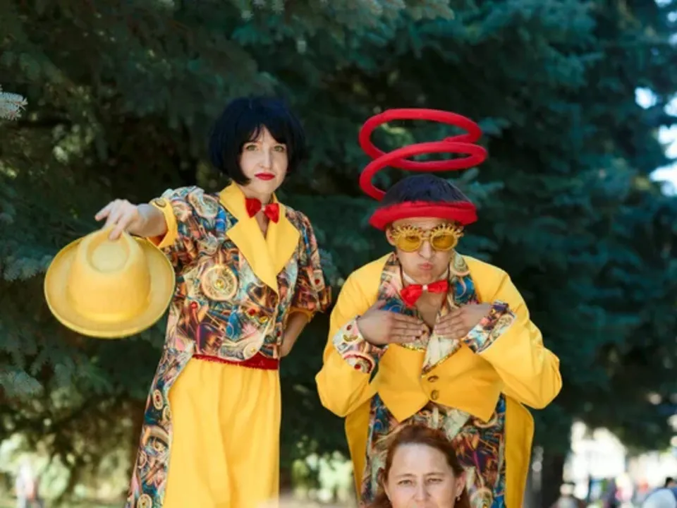 M 2 SPECTACLES, M 2 MUSIC