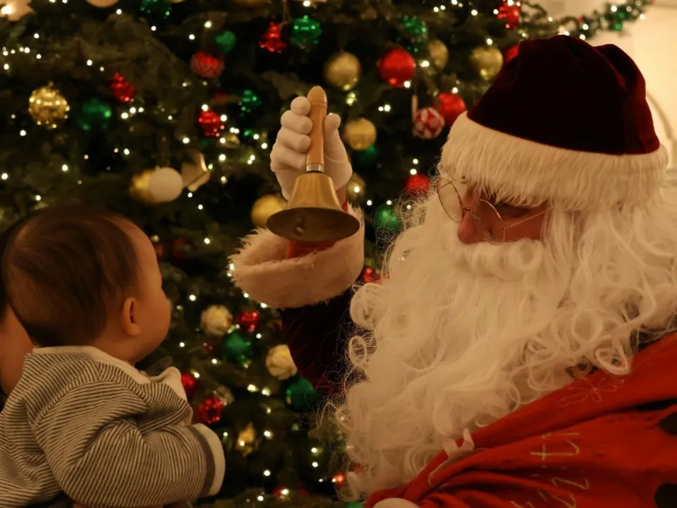 PÈRE NOËL À DOMICILE