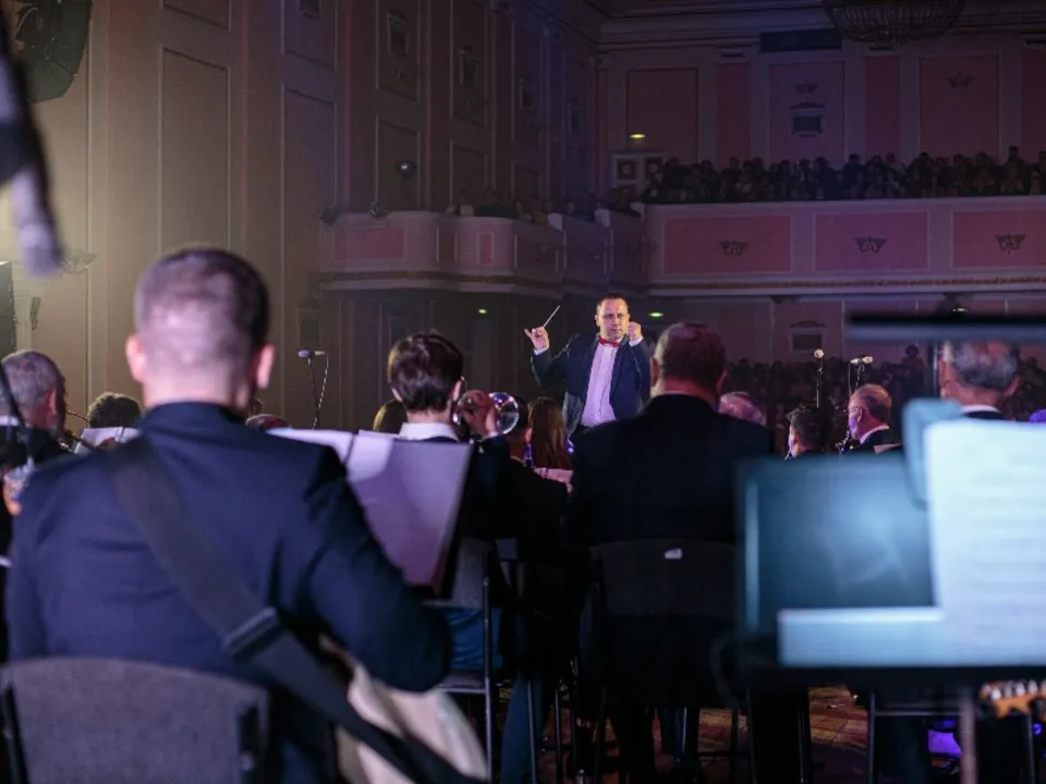 ORCHESTRE SATURNE