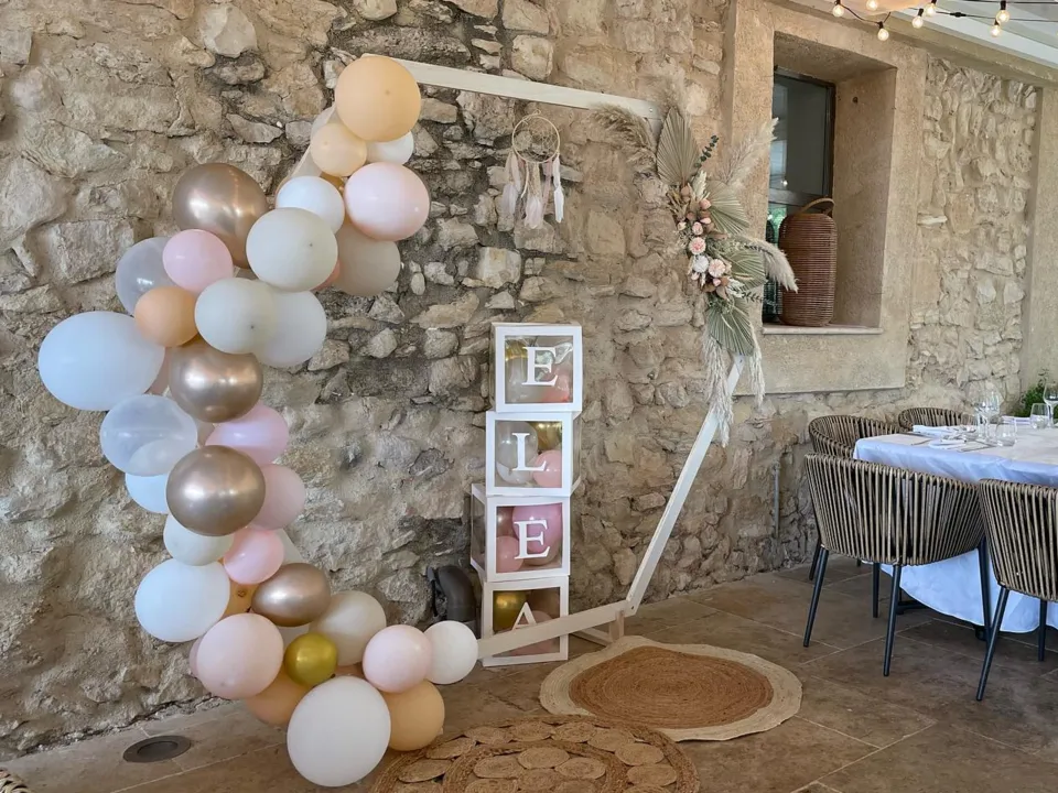 LA BASTIDE DE VENELLES