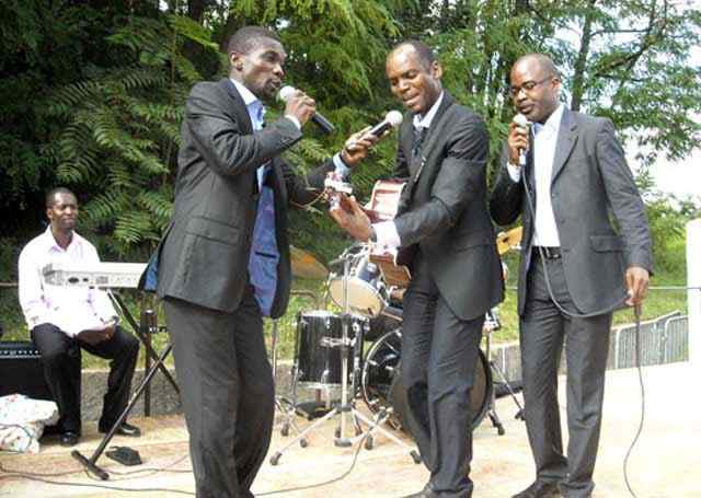 THE AMENI GOSPEL SINGERS