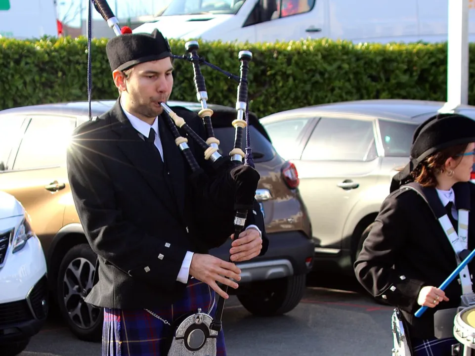 bordeaux pipe band