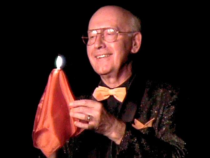 MAGIC' PHILIPSON