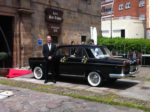 ANCIENNE VOITURE MARIAGE