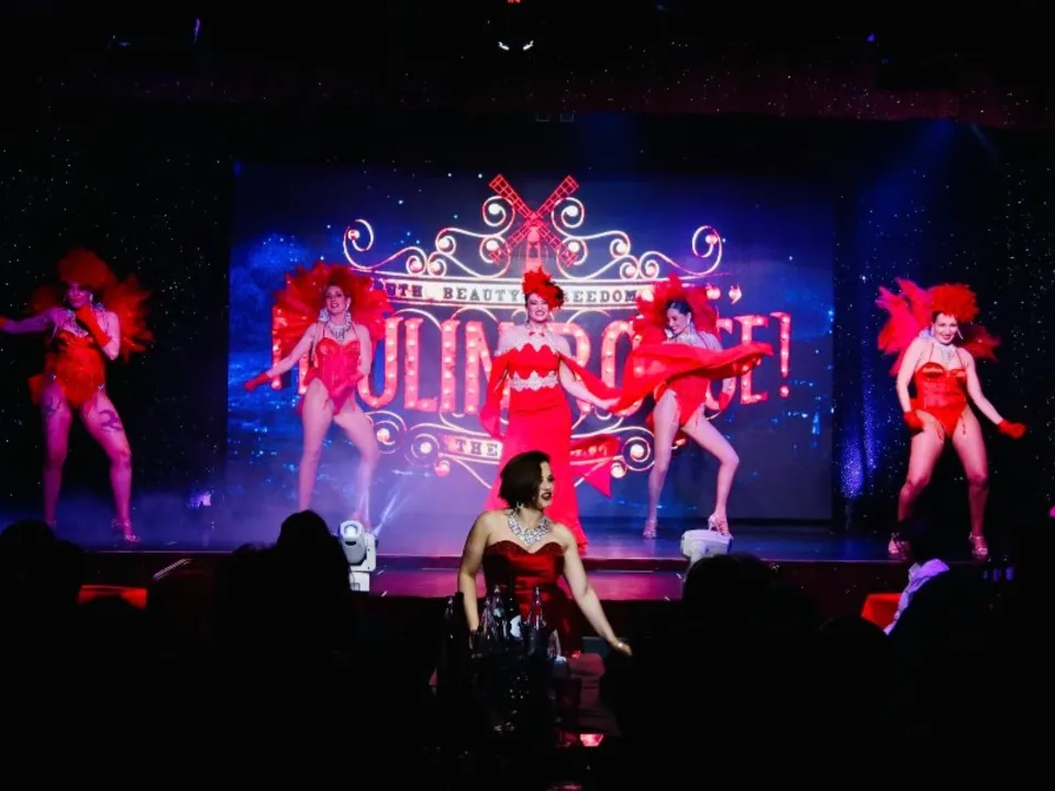 LA COMPAGNIE ELLE DÉLIRE